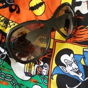 Versace sunglasses 🕶